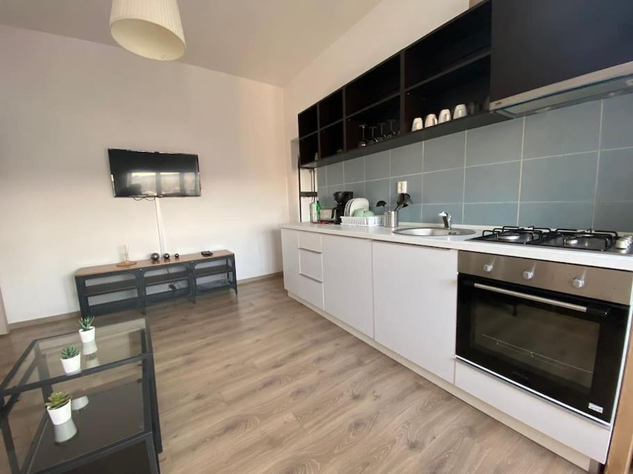Gorgeous Apartment Near Old Town 부쿠레슈티 외부 사진